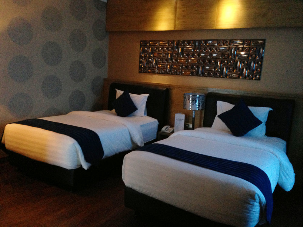 Sahati Hotel Jakarta Exteriör bild