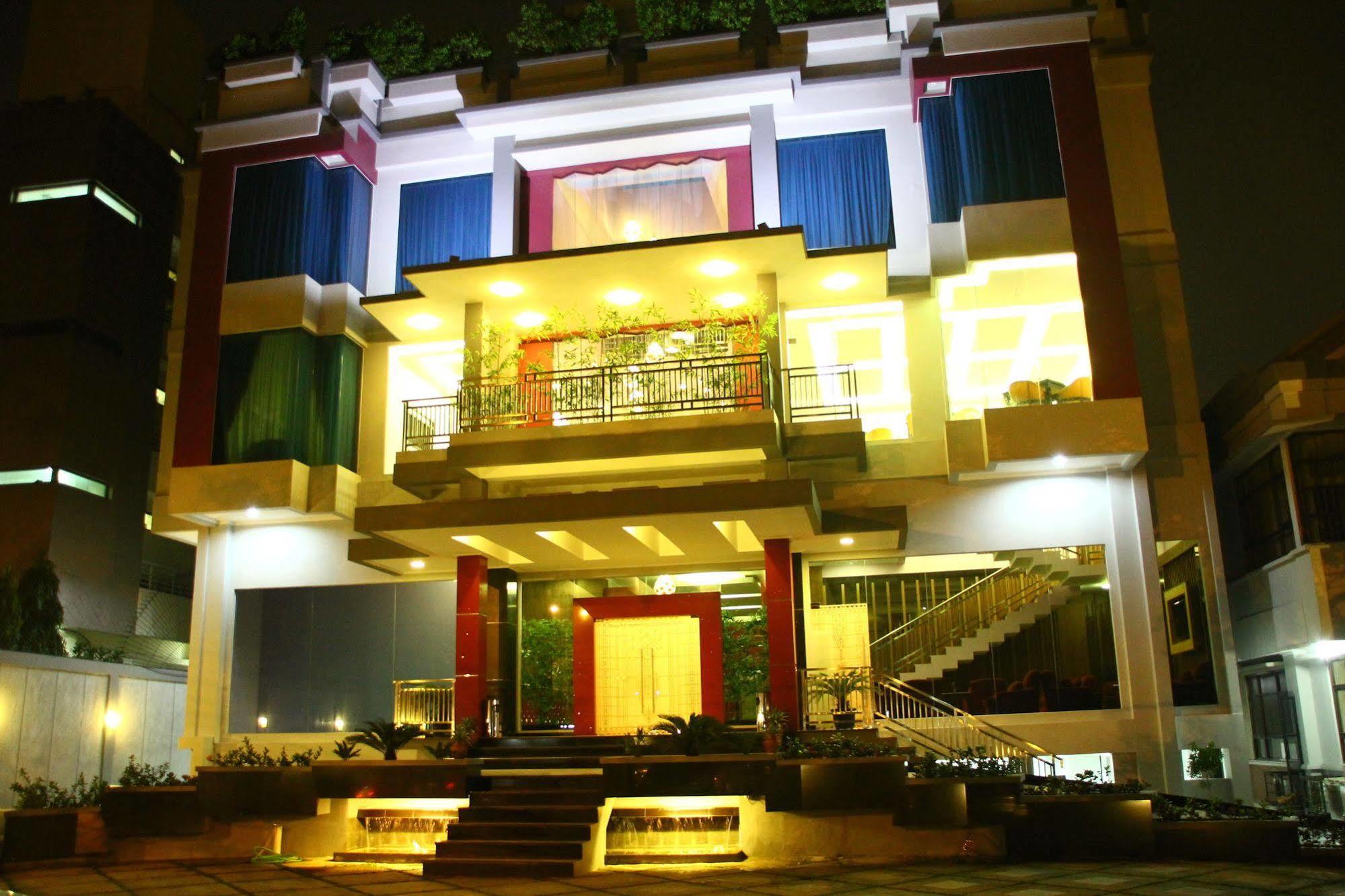 Sahati Hotel Jakarta Exteriör bild